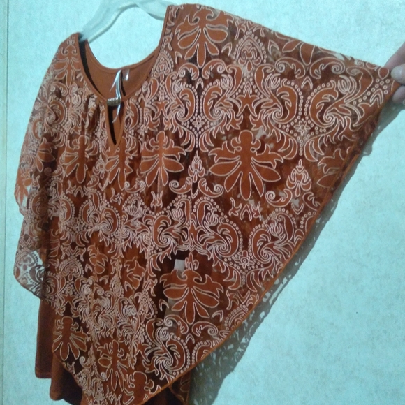 NY Collection size large rust seawhirl color blouse - Picture 8 of 8